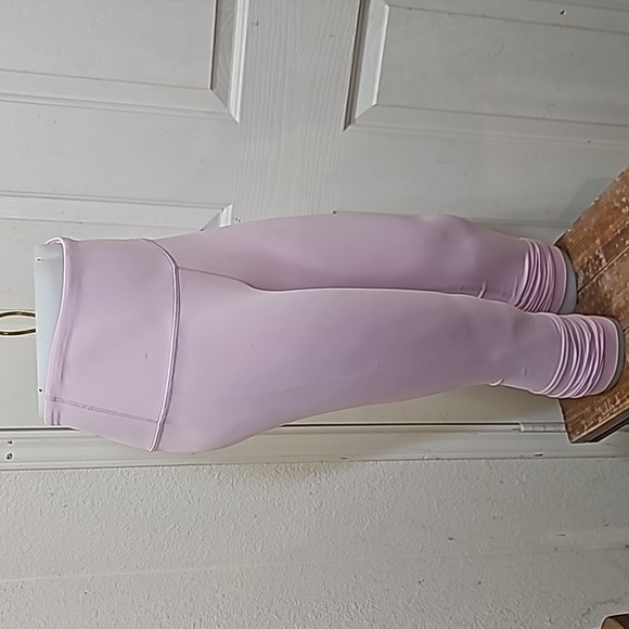 Legend and 90°Degree Leggings - Picture 9 of 13